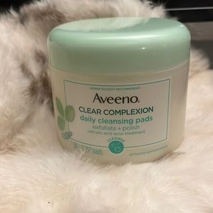 ✨ Aveeno Clear Complexion Daily Cleansing Pads - 28 Pads